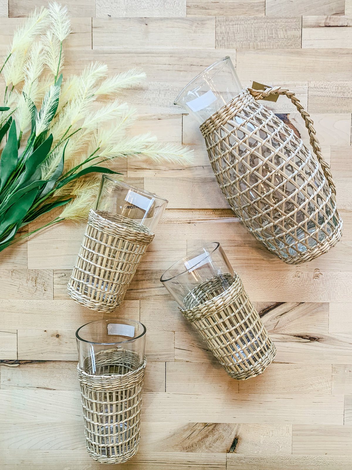 Glass Pitcher with Woven Seagrass Sleeve - PRINZZESA BOUTIQUE